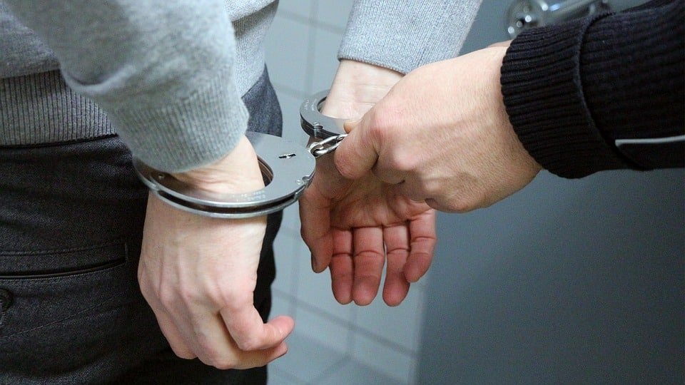 کینیڈامیں 17 افراد کی گرفتاری، بھتہ خوری کے بڑے نیٹ ورک کے خلاف کارروائی 1 17 people arrested in Canada, action taken against large extortion network