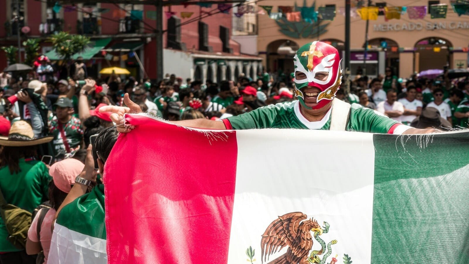 میکسیکو کی تاریخی فتح، 40 سالہ انتظار ختم 1 Mexico's historic victory, 40-year wait ends