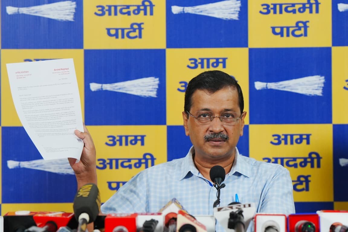 کیجریوال کا 29 آٹو موبائل کمپنیوں کو خط 1 Kejriwal Writes to 29 Automobile Companies Over E-20 Petrol