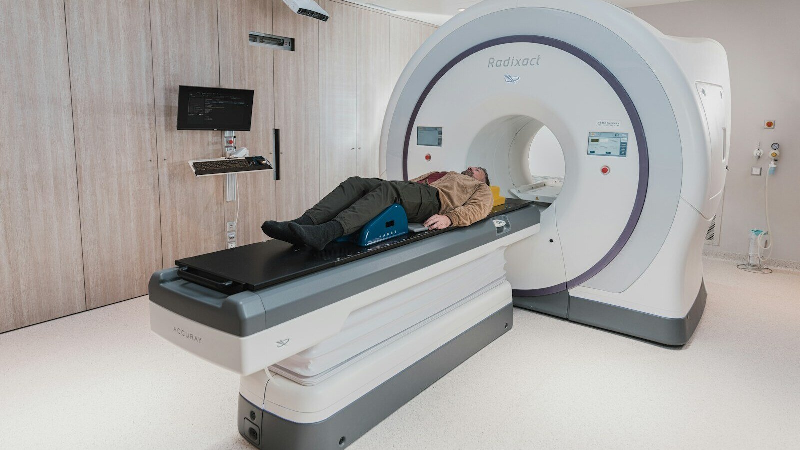 Alberta’s New Healthcare System: Access to MRI, CT Scans and Other Diagnostic Tests Without a Doctor’s Referral