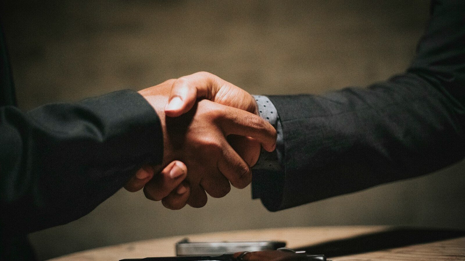 Canada, Ecuador sign free trade agreement